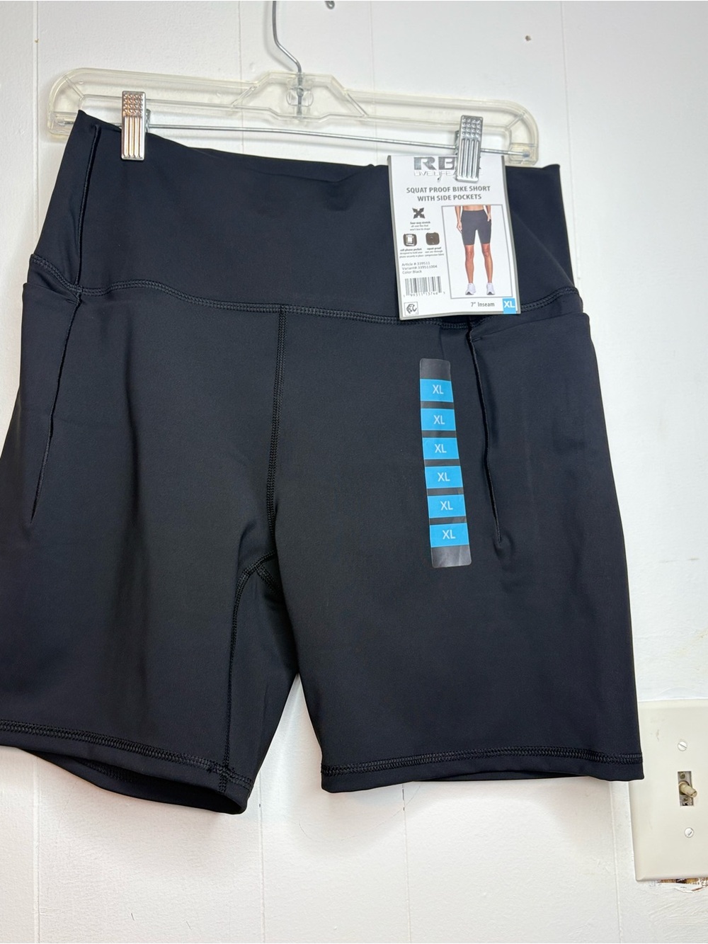 High-Waist Black Women’s Bike Shorts with Side Pockets